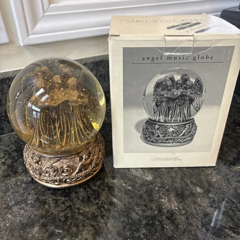 Vtg Pier 1 Import Angel Music Snow Globe Hark The Herald Angels Sing Collectible